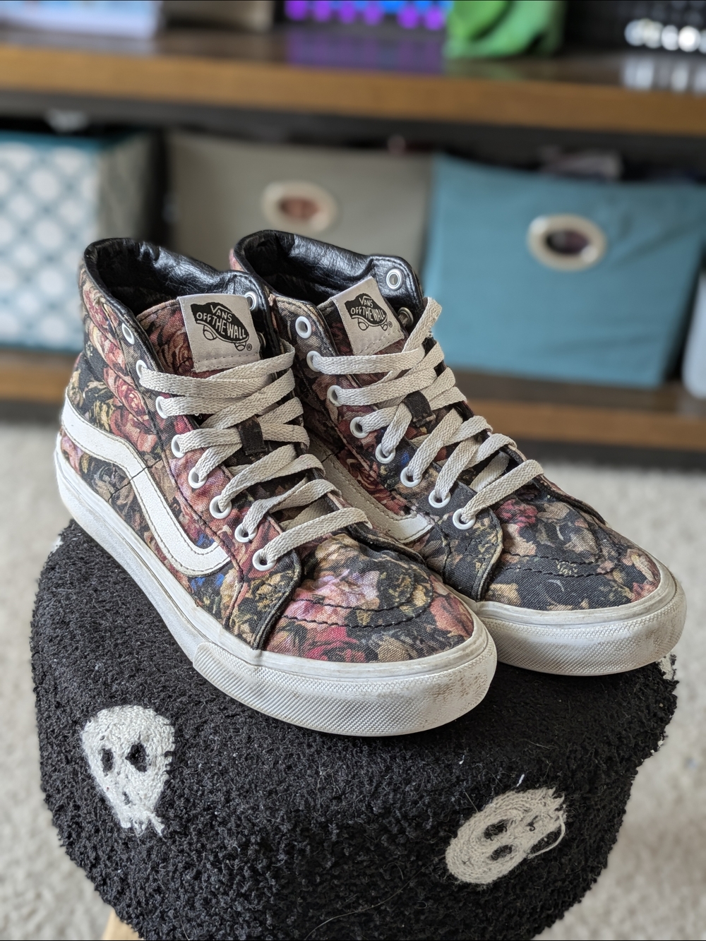 Vans Women's High-Top Floral Skate Sneakers - Black Floral